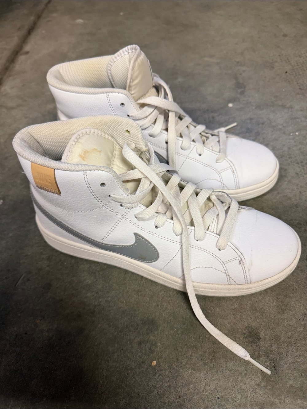 Nike Court Royale 2 Mid